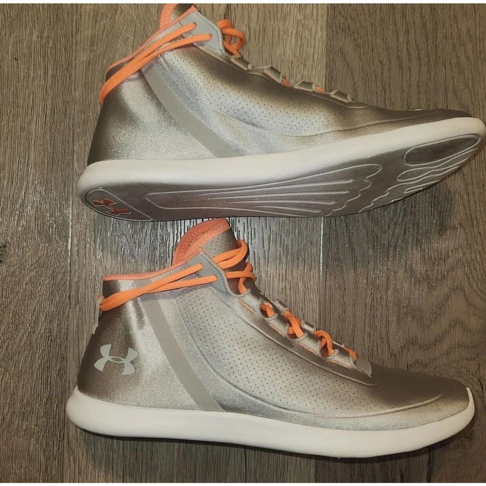 UNDER ARMOUR SPEEDFORM STUDIOLUX WOMEN'S ATHLETIC SHOES SIZE‎ 8.5